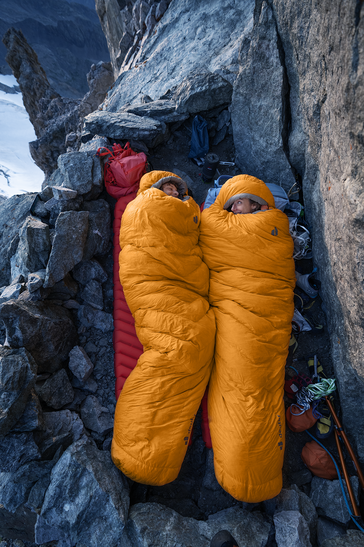 Down sleeping bag Astro Pro 600 -12C/10F