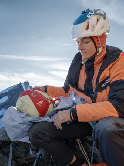 Down sleeping bag Astro Pro 600 -12C/10F