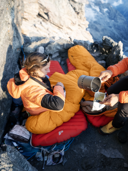 Down sleeping bag Astro Pro 600 -12C/10F